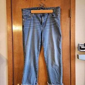 GAP Women's Light Blue Straight Leg Jeans